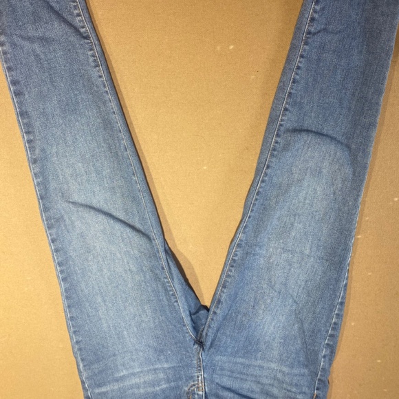 Jessica Simpson Jeans - Picture 4 of 5